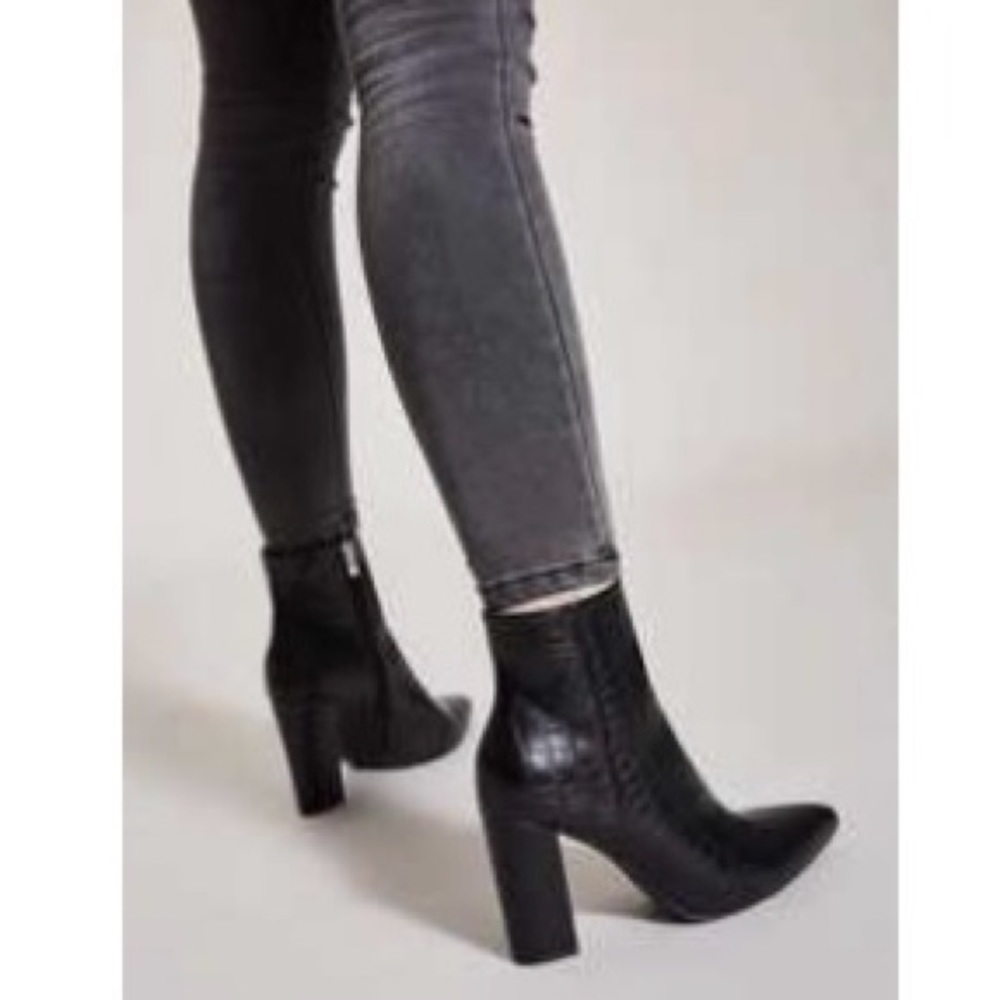 Heeled Snake-Skin Print Heeled Booties